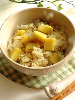 ほっこり☆さつまいもの炊き込みご飯♪-レシピのメイン写真