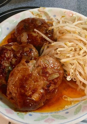 つなぎは不要の肉肉しいハンバーグ！簡単！-レシピのメイン写真
