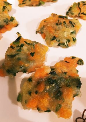 簡単手づかみ☆お野菜いももち-レシピのメイン写真