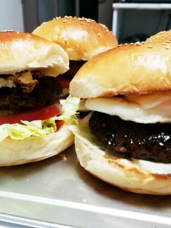 ハンバーガーと照りたまバーガー-レシピのメイン写真