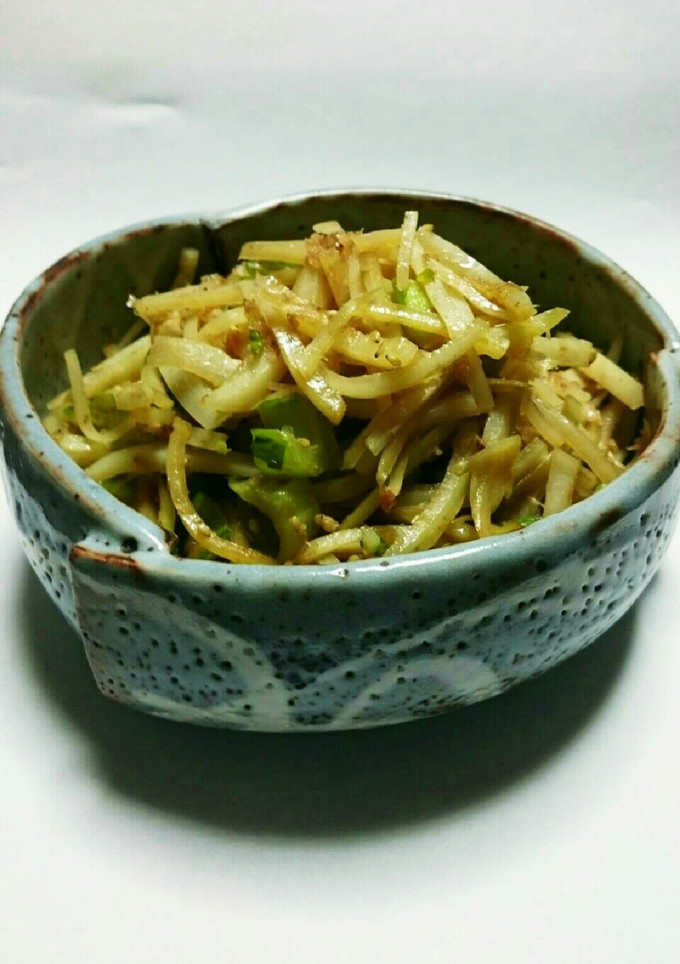 節約&ヘルシー大根の皮の炒め物-レシピのメイン写真