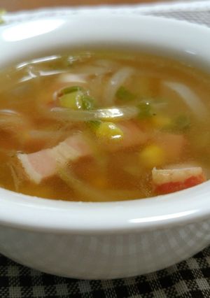 懐かしの味☆付け合わせのコンソメスープ-レシピのメイン写真