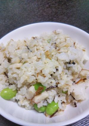 鯖とちくわと枝豆の塩昆布ご飯-レシピのメイン写真