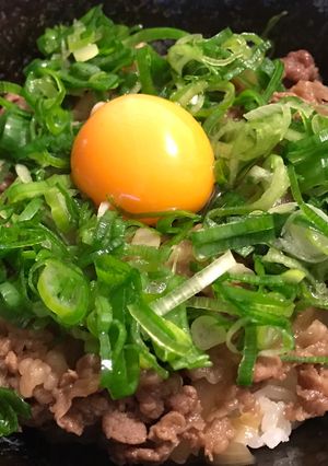 すき家風？！簡単ネギ玉牛丼！-レシピのメイン写真