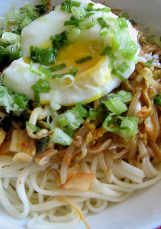 キムチとエノキの簡単アレンジうどん-レシピのメイン写真