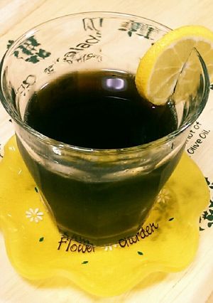 コーラに柚子を絞って更に爽やか～♪-レシピのメイン写真
