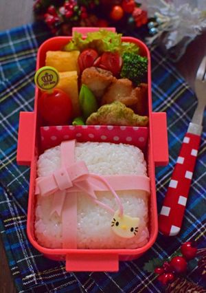 【キャラ弁】プレゼント＆チャームおにぎり-レシピのメイン写真
