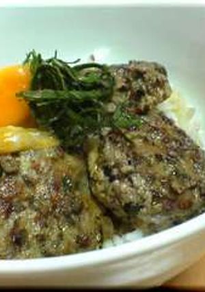 アレンジメニュー◇鶏つくね丼～温玉のせ～-レシピのメイン写真