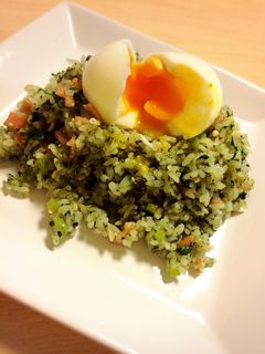 大根の葉で!!グリーンチャーハン-レシピのメイン写真