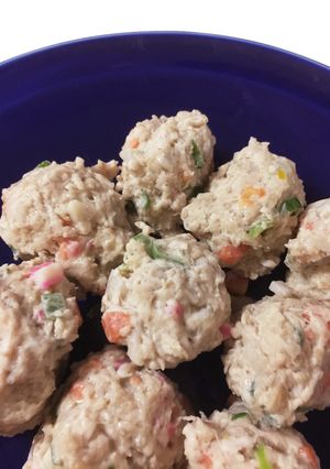 鍋に！食感がいい彩り鶏肉団子-レシピのメイン写真