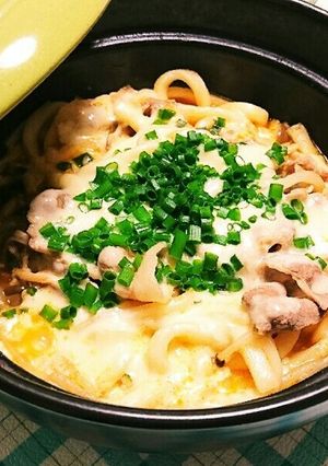 プチッと鍋で簡単！豚キムチーズうどん♪-レシピのメイン写真