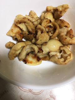 お酒のおつまみ鶏皮焼き-レシピのメイン写真