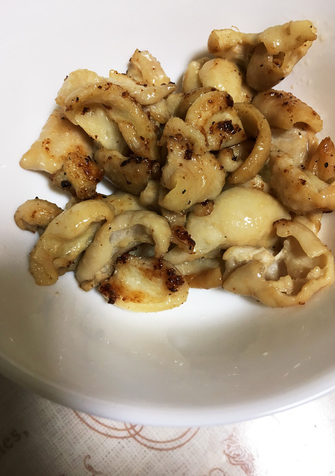 お酒のおつまみ鶏皮焼き-レシピのメイン写真