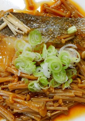 フライパンで簡単！タラの えのきソース♪-レシピのメイン写真