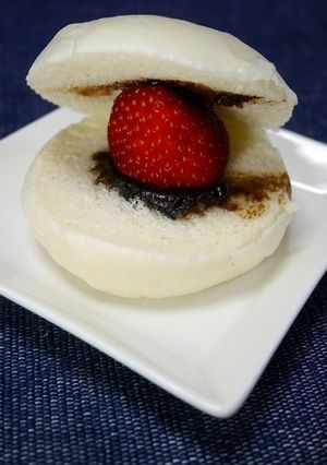 簡単！イチゴあんまん-レシピのメイン写真