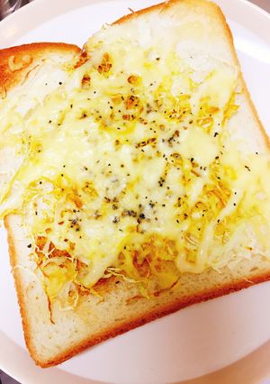 カレー風味のマヨキャベトースト-レシピのメイン写真