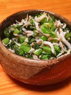 カブの葉としらすの炒め物-レシピのメイン写真