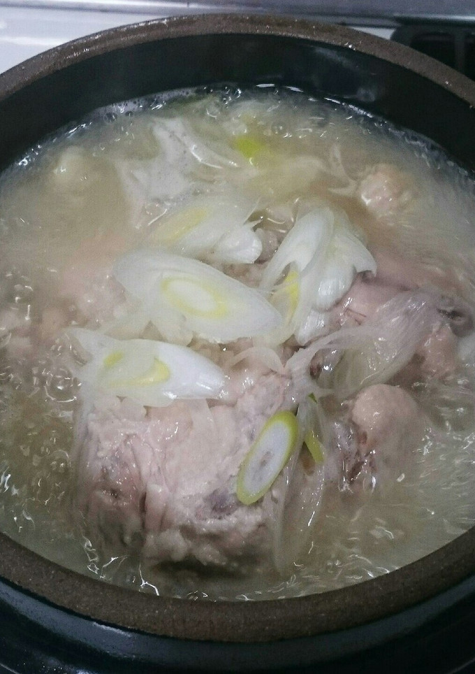 手羽先で簡単 薬膳鍋 サムゲタン　参鶏湯-レシピのメイン写真