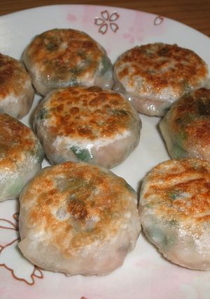 カリッ!モチッ!餃子の皮で簡単ニラ饅頭☆-レシピのメイン写真