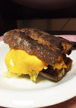 チェダーチーズチキンサンドイッチ-レシピのメイン写真