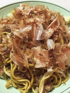 焼きそば いつもの焼きそばをUFO味に-レシピのメイン写真