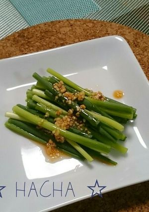 15秒おつまみ♪ネギの食べるラー油がけ-レシピのメイン写真