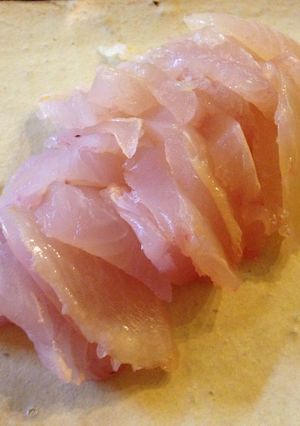肝醤油で食べる冬のカワハギの刺身-レシピのメイン写真