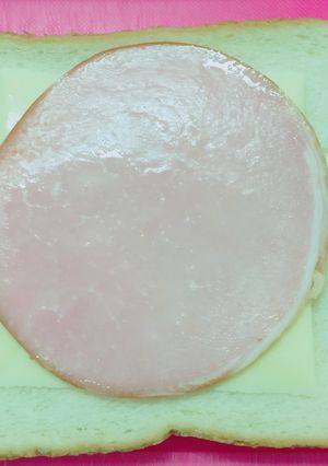 1歳2カ月〜 簡単チーハムパン★-レシピのメイン写真