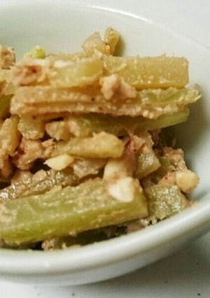 ブロッコリーの茎で！！味噌ごまクルミあえ-レシピのメイン写真