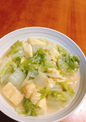 白菜と油あげのシンプルみそ煮込みうどん-レシピのメイン写真