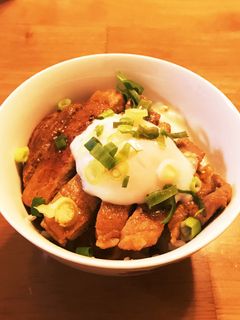 簡単晩ごはん 柔らかトンテキ丼-レシピのメイン写真