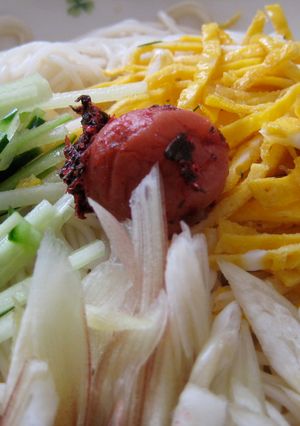 三色ピリ辛そうめん-レシピのメイン写真