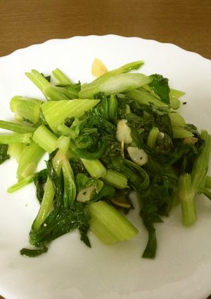 セロリのニンニク炒め-レシピのメイン写真