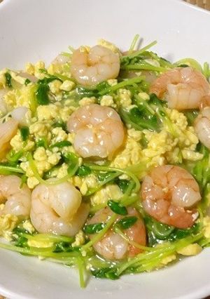 創味シャンタンで海老と豆苗炒め-レシピのメイン写真