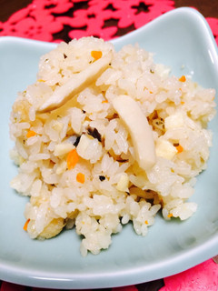 大人もだませる松茸風炊き込みご飯♡-レシピのメイン写真
