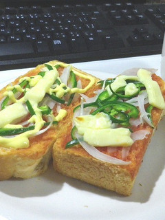 なんちゃってピザトースト-レシピのメイン写真