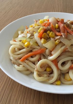 子どもの大好物♪ツナとコーンの焼きうどん-レシピのメイン写真