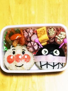 キャラ弁 アンパンマンとバイキンマン-レシピのメイン写真