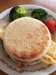 簡単ベーコンオムレツサンド!!-レシピのメイン写真