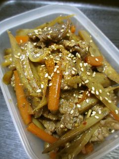 プルコギ用牛肉と牛蒡の炒め煮-レシピのメイン写真