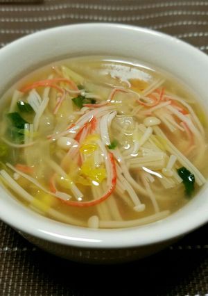 ダシダで簡単。白菜カニカマえのきスープ-レシピのメイン写真
