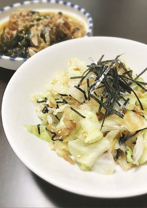 節約☆おつまみに！キャベツのおかか梅和え-レシピのメイン写真