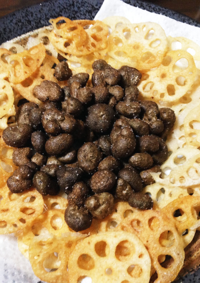 揚げるだけ〜♡蓮根チップとむかごの素揚げ-レシピのメイン写真