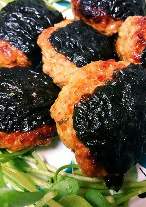 お弁当にも♪豚ひき肉でごまカレーつくね-レシピのメイン写真