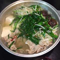 รูปของ 春雨が麺代わり！豚バラと春雨のスープ鍋