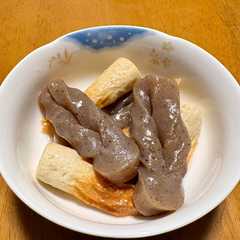 รูปของ ピリ辛こんにゃくとちくわ炒め