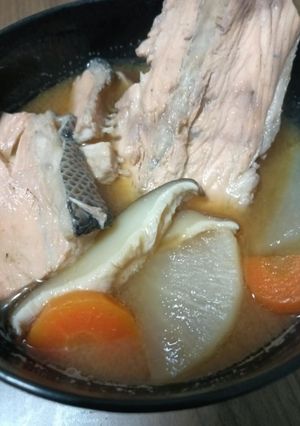 鮭のあらが激安！！これはあら汁を作るしかない！！-レシピのメイン写真