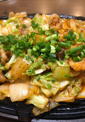 【居酒屋メニュー】ホルモン野菜辛味炒め-レシピのメイン写真