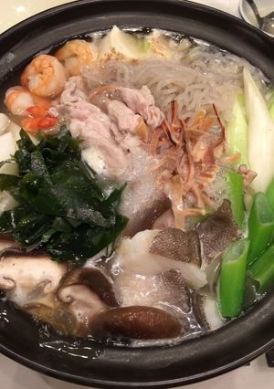 スルメイカとワカメのお鍋-レシピのメイン写真