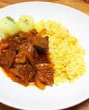 簡単！ハンガリーの煮込料理♡グーラッシュ